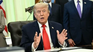 Имя Трампа убрали с фасада Центра Кеннеди после решения суда
