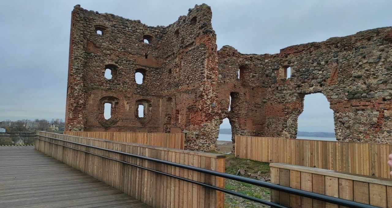 Средневековый Лимбажский замок восстановят за 300 тысяч евро