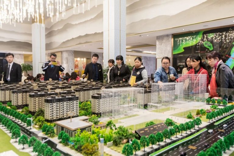 В Китае мужчине продали квартиру на несуществующем 34-м этаже - в здании их было 32