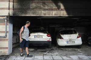 В Афинах обрушился многоквартирный жилой дом: спасатели ищут под завалами рабочих