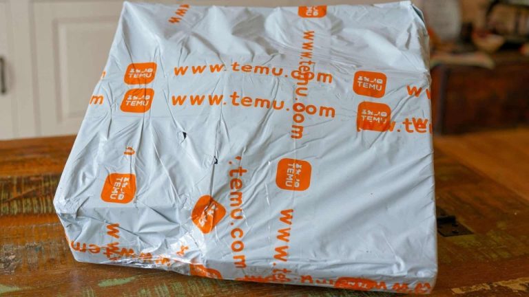 С 1 июля за посылки из третьих стран будем платить дороже: введен новый таможенный сбор 