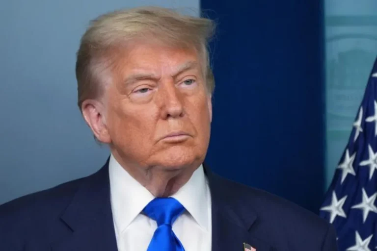 Крипто принесло Трампу более миллиарда долларов: опубликована финансовая декларация президента США