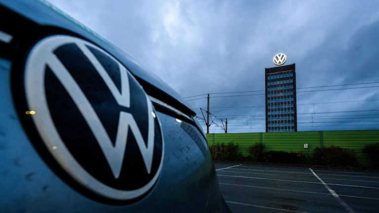 Руководство Volkswagen готовит план закрытия четырех заводов в Германии ради тотальной экономии