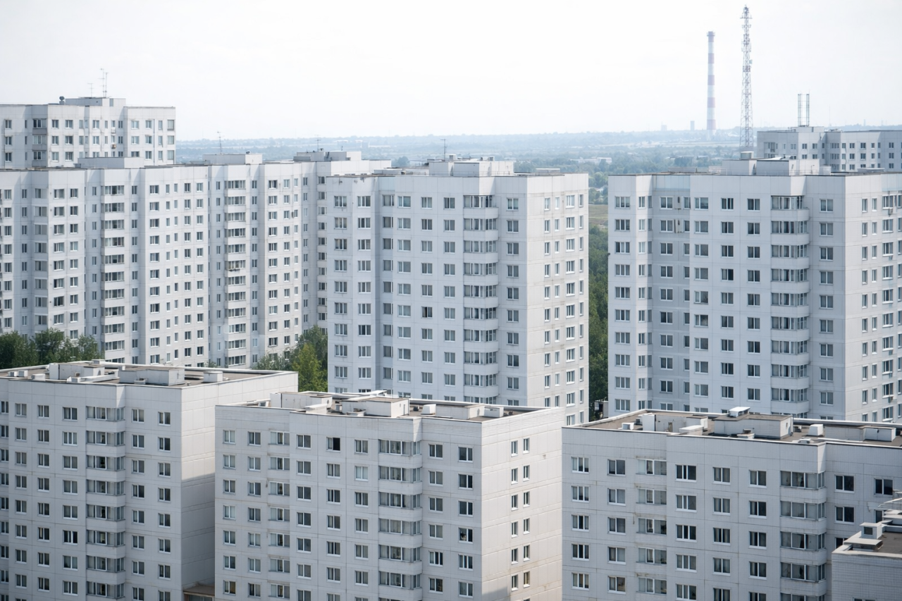 В Риге вводят плату за муниципальные квартиры: что изменится для жильцов и кто сможет получить помощь