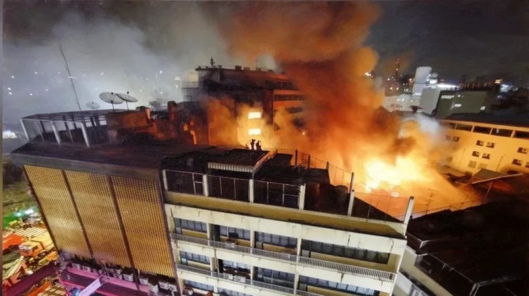 Трагедия в Бангкоке: пожар в баре унес жизни 27 человек - эвакуационные выходы были заблокированы