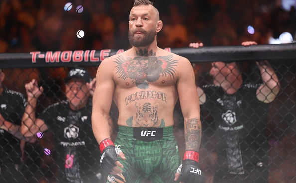 Конор Макгрегор требует отменить результаты своего поединка на турнире UFC 329