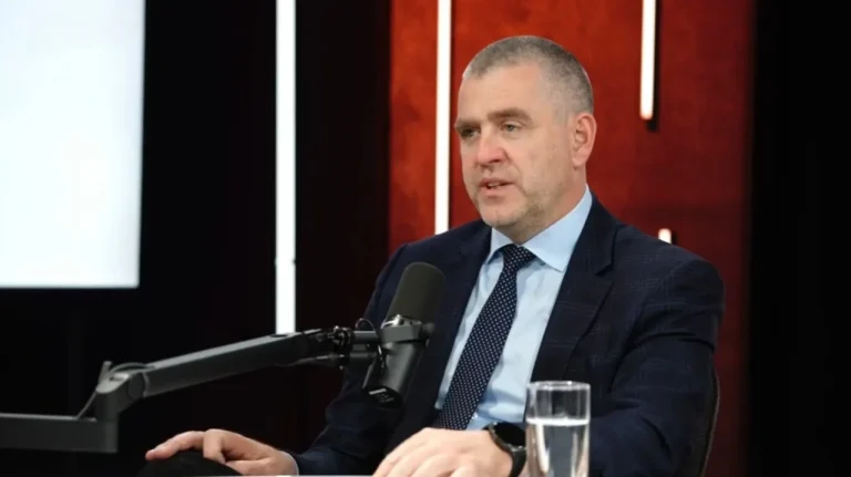 «Как можно было так испортить проект?»: Раевскис назвал виновных в провале Rail Baltica