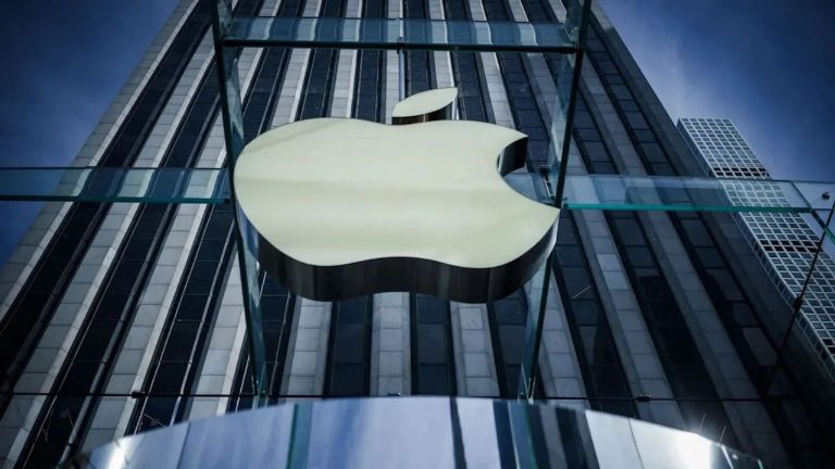 Apple вернула статус самой дорогой компании мира после падения акций Nvidia