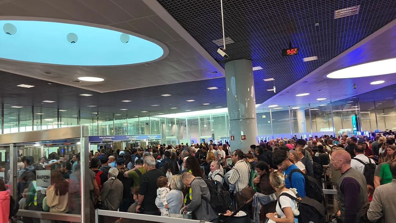 Европейские авиакомпании просят отменить на лето новую систему контроля EES: очереди длятся до пяти часов 