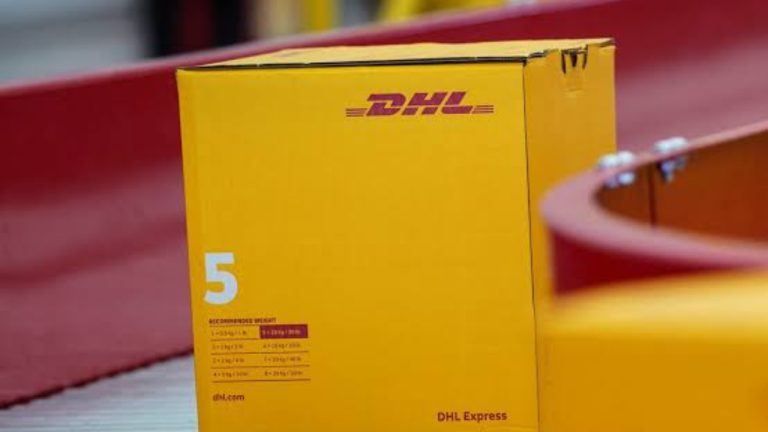 DHL покупает одного из крупнейших операторов доставки в странах Балтии