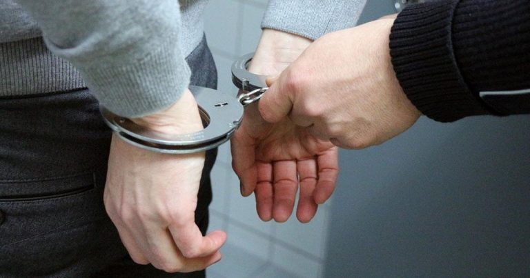 Арестованный по делу о гибели учителя в Приекуле полицейский заявил, что не помнит случившегося