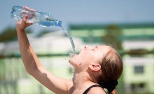 После новых ограничений жители Латвии начали запасаться алкоголем впрок