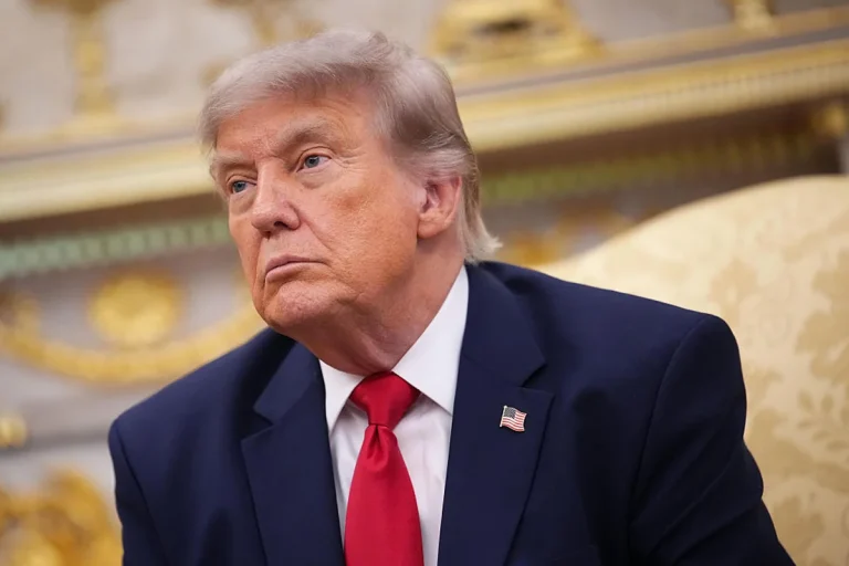 Трамп пообещал выступить с длинной речью даже в 42-градусную жару: «Покажу, что могу всё»