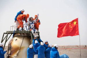 44 дня в открытом океане: американка совершила рекордное путешествие на вёсельной лодке