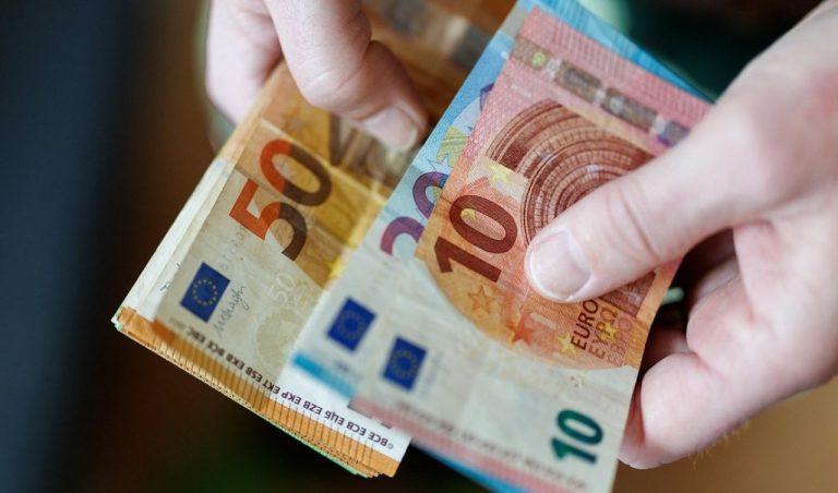 Еврокомиссия начала разбирательство против Эстонии - причиной стала директива о прозрачности зарплат