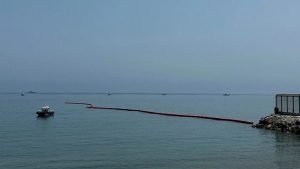 Красное море теряет суда, пока нефтяные танкеры выбирают долгий путь вокруг Африки