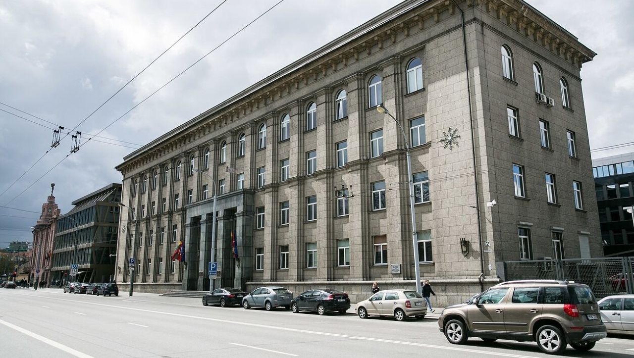 В здании МИД Литвы произошел пожар: сотрудников эвакуировали, версия поджога исключена