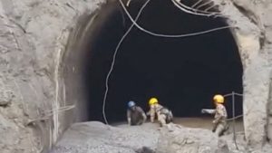 В Вене среди бела дня похитили королевское колье с 673 бриллиантами