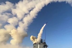 Пьяный мужчина угнал самолет и полетел в сторону АЭС: Венгрия подняла в воздух истребители