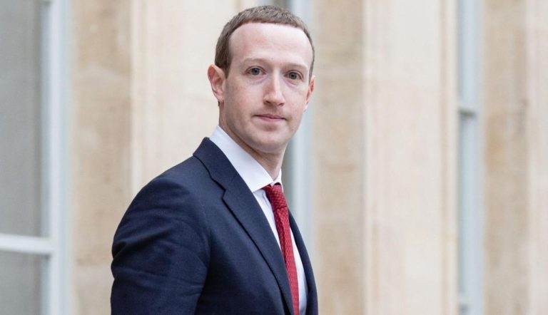 Скандал из-за Facebook: Индия выдвинула трехдневный ультиматум Марку Цукербергу
