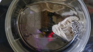 Продукт просрочен, но его не всегда нужно выбрасывать: смотрим на одну надпись