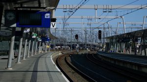 Этна снова остановила полеты: аэропорт Катании приостановил прилеты и вылеты