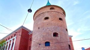 Три промилле за рулём могут говорить о давней алкогольной зависимости, считают врачи