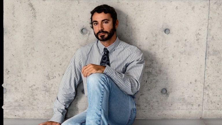 Новая эпоха Armani: впервые ключевой пост получил дизайнер не из семьи