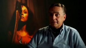 Майкломания: в 68-й день рождения кумира сотни поклонников станцевали Thriller