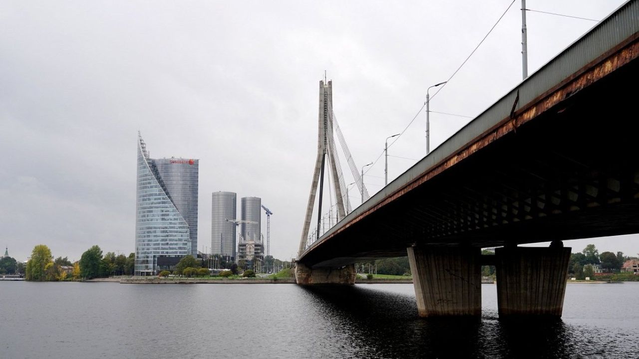 Строить временный мост на время ремонта Вантового моста уже поздно - вице-мэр Риги