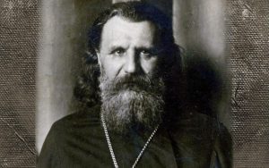 Полиция разыскивает велосипедиста, скрывшегося после смертельного ДТП на улице Деглава в Риге
