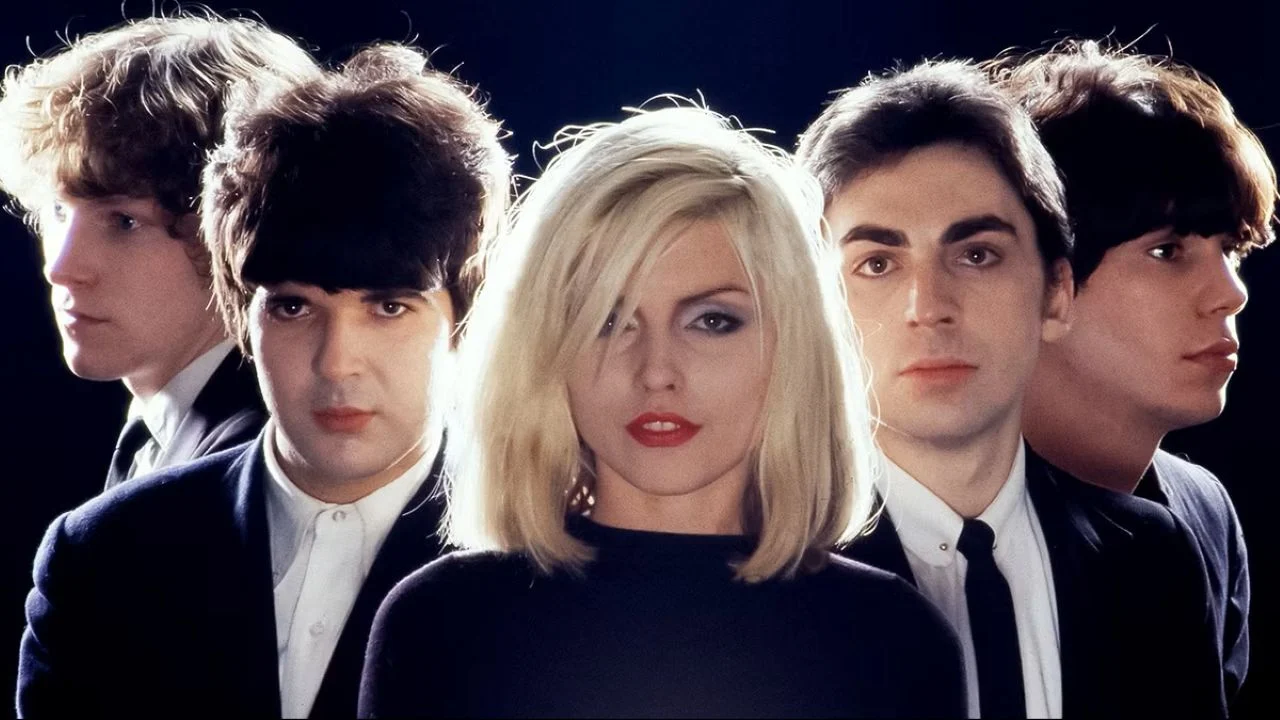 Легендарная Blondie возвращается спустя девять лет: новый альбом станет последней работой Клема Берка