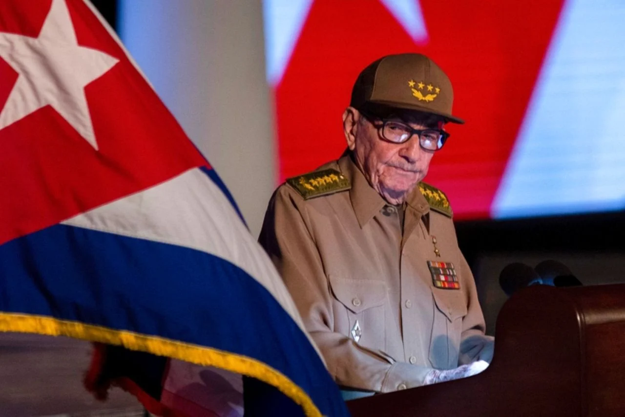 США выдали ордер на арест Рауля Кастро: 95-летнего экс-лидера Кубы обвиняют в уничтожении гражданских самолетов