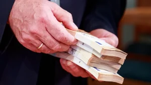 Три четверти водителей в Латвии меняют шины к началу ноября - опрос