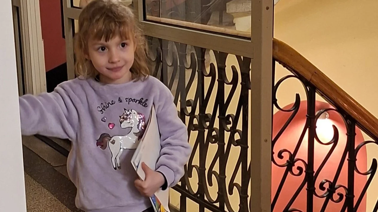 «Зеленая лампа»: для 7-летней Риты Амелии собрана треть нужной суммы. Акция помощи продолжается