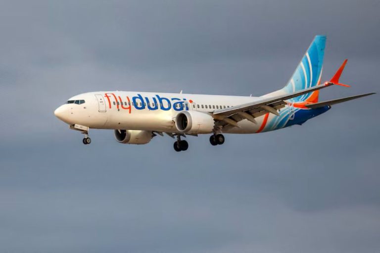 Стало известно имя виновника ЧП на борту FlyDubai: пилота ранее отстраняли от полетов