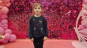 «Зеленая лампа»: 7-летней Николь из Даугавпилса нужна помощь, чтобы она начала говорить