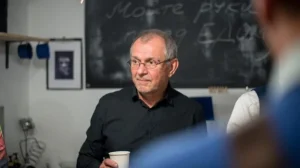 Сейм Латвии планирует обязать бизнес общаться с клиентами только на латышском языке